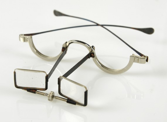 Lunettes grossissantes